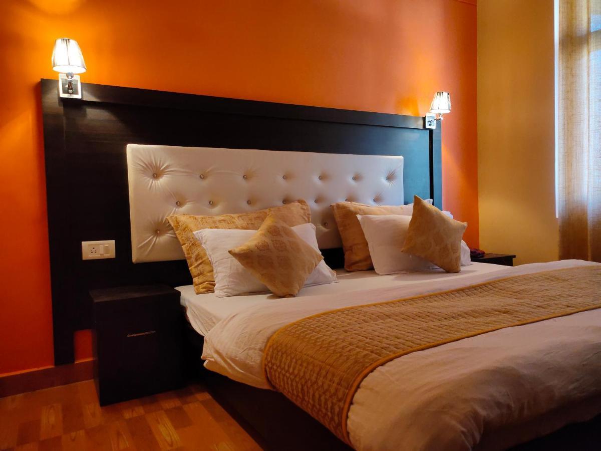 Uday Palace Joshimath Hotel Luaran gambar